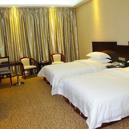 Yi He Mansion Hotel เซินเจิ้น ภายนอก รูปภาพ